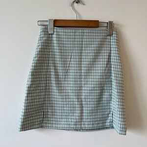 Brandy Melville Plaid Mini CARA skirt - Green and White